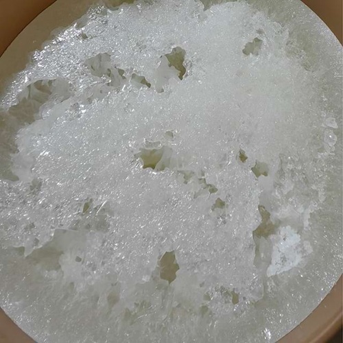 スマートドラッグデリバリーの可能性を拓く：高純度N-ビニルカプロラクタムの重要な役割